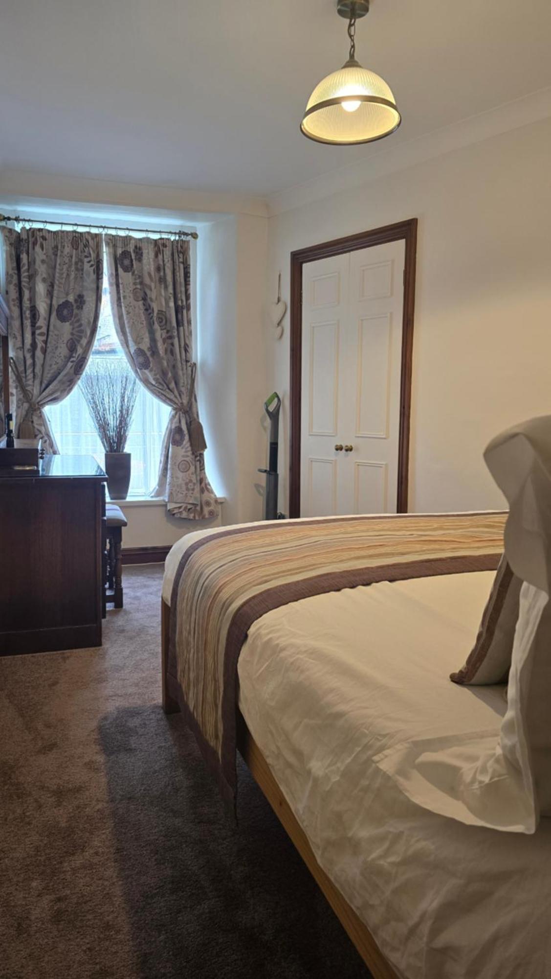 Lyndale Self-Catering Apartment Sleeps 4 Windermere Esterno foto