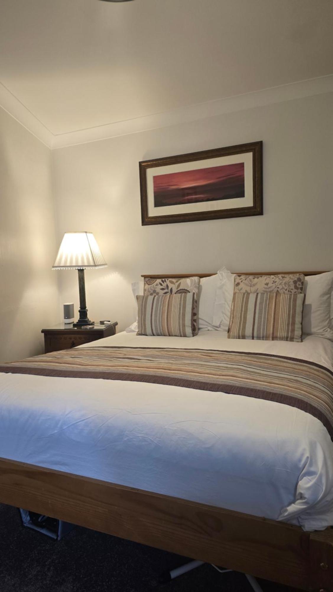 Lyndale Self-Catering Apartment Sleeps 4 Windermere Esterno foto